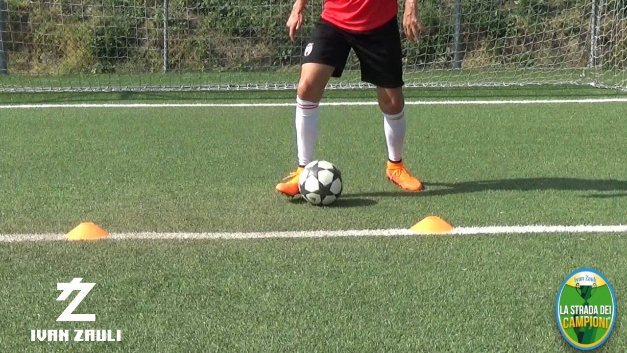 BALL MASTERY: Rear sole pull, side roll, inside tear